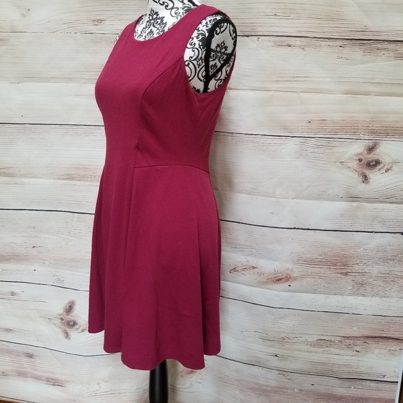 3/$28 Lauren Conrad Burgundy Sleeveless Dress Sz10 - Picture 3 of 8